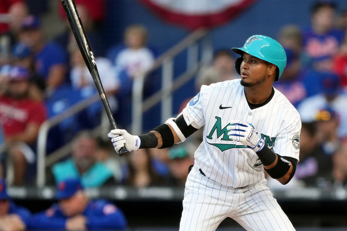 Arraez last season playing for the Miami Marlins